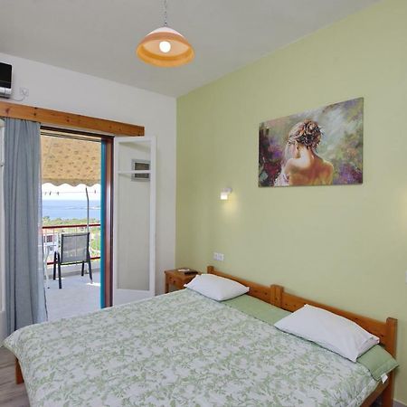 Αlexandros Apartment Votsi  Extérieur photo