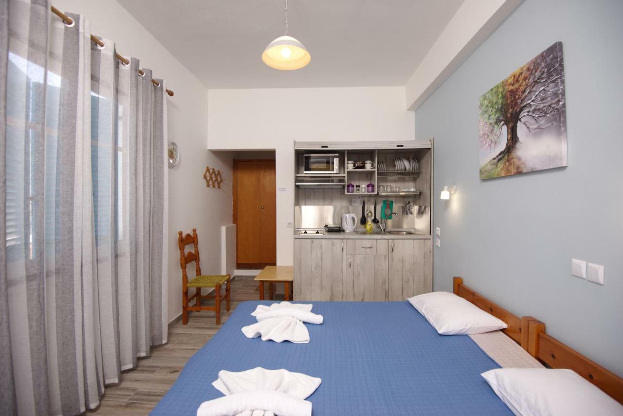 Αlexandros Apartment Votsi  Extérieur photo
