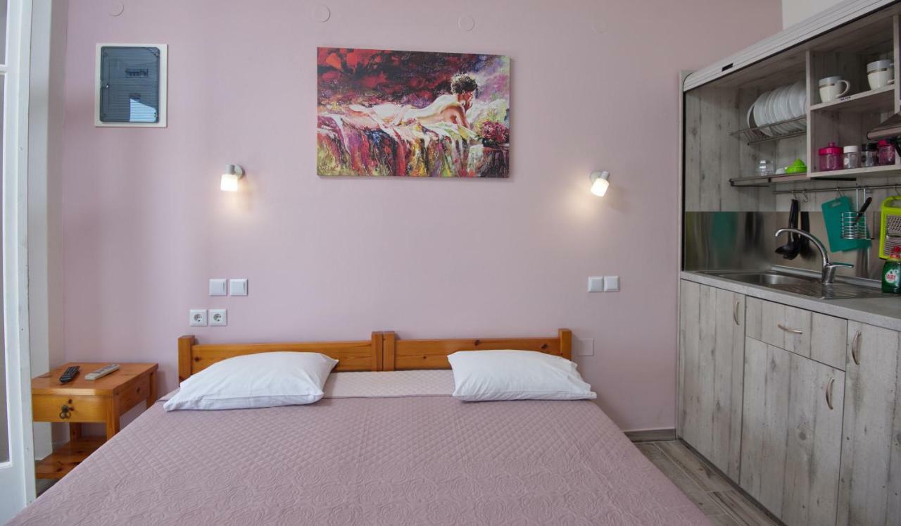 Αlexandros Apartment Votsi  Extérieur photo
