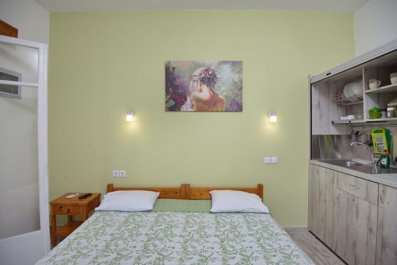 Αlexandros Apartment Votsi  Extérieur photo